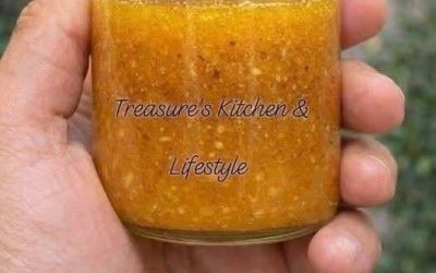 Turmeric, ginger, cinnamon, lemon juice, and raw honey.