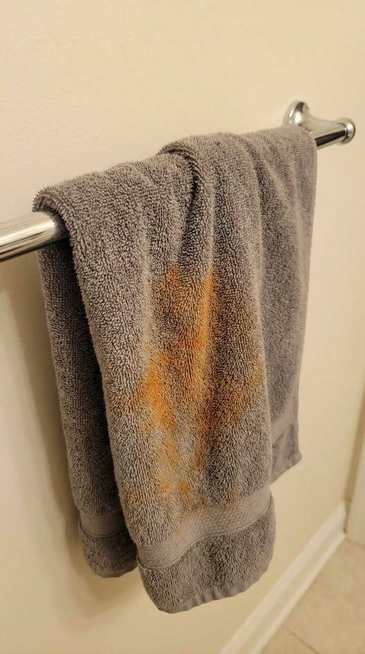 Why Towels Keep Getting Those Stubborn Orange Stains