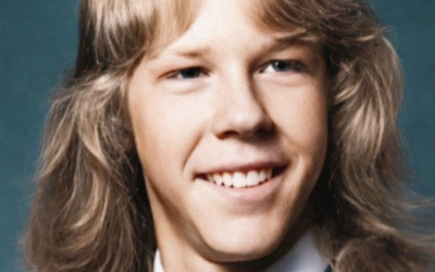 You’re never gonna guess who this is! This boy with a shy smile and soft eyes grew up to become one of the most iconic stars…